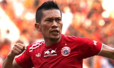 Bek Kanan Timnas Ismed Sofyan Pesepakbola Indonesia