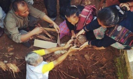 Tradisi Adat Mangongkal Holi Dalam Budaya Suku Batak