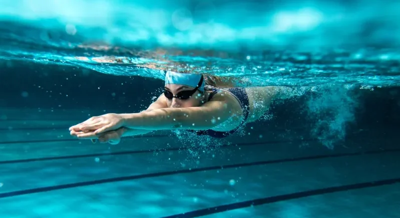 Salah Satu Olahraga Berenang Memiliki Teknik Dasar