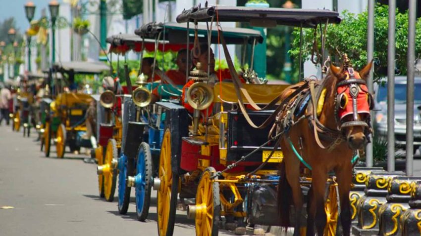 Sebuah Angkutan Andong Atau Kendaraan Tradisional Yogyakarta