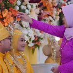 Pernikahan Melayu Biasanya Ada Tradisi Tepung Tawar