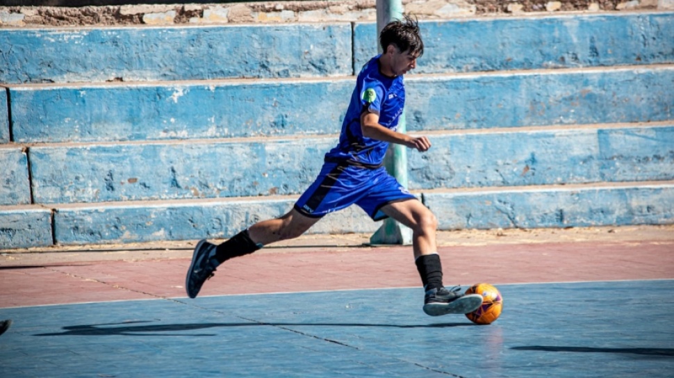 Olahraga Bola Kecil Futsal Seperti Lapangan Besar