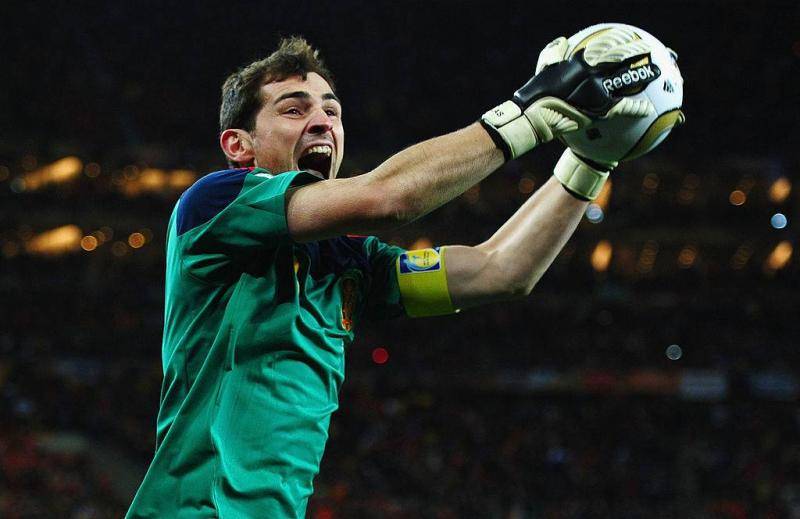 Kiper Chelsea Iker Casillas Dengan Sejuta Prestasi