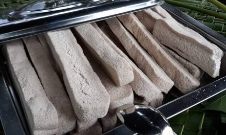 Makanan Daerah Tropis Sebuah Sagu Dari Sebuah Pohon
