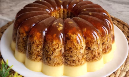 Makanan Hidangan Penutup Salah Satunya Pudding