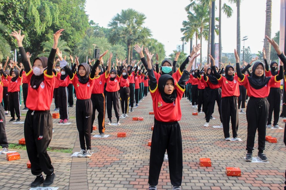 Olahraga Gerakan Badan Senam Dalam Melatih Fisik
