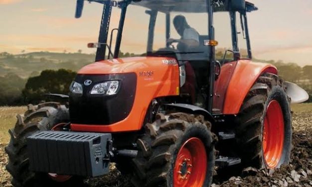 Kendaraan Traktor Sebuah Pengenalan Teknologi Perkebenunan