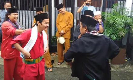 Sastra Tradisional Indonesia Sebuah Kalimat Pantun