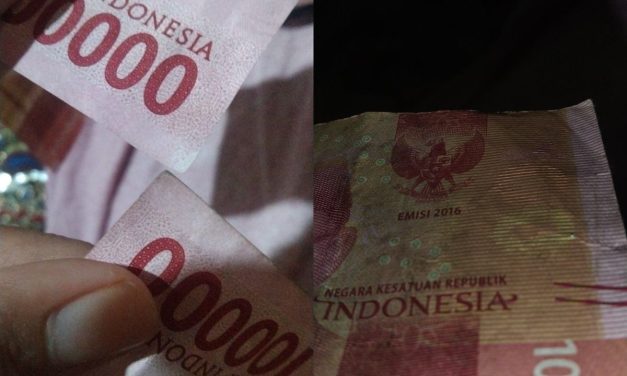 Transaksi Pembayaran Uang Sebagai Alat Jual Beli