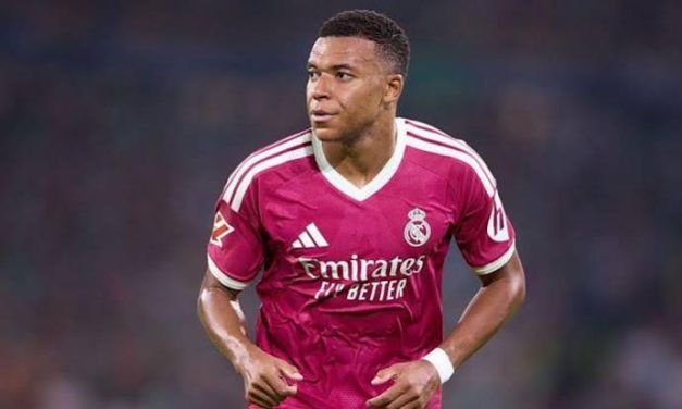 Pesepakbola Mbappe Dengan Skill Bermain Lincah