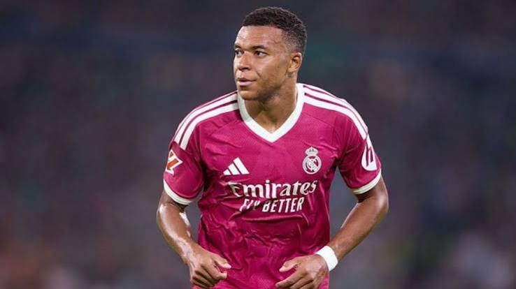 Pesepakbola Mbappe Dengan Skill Bermain Lincah