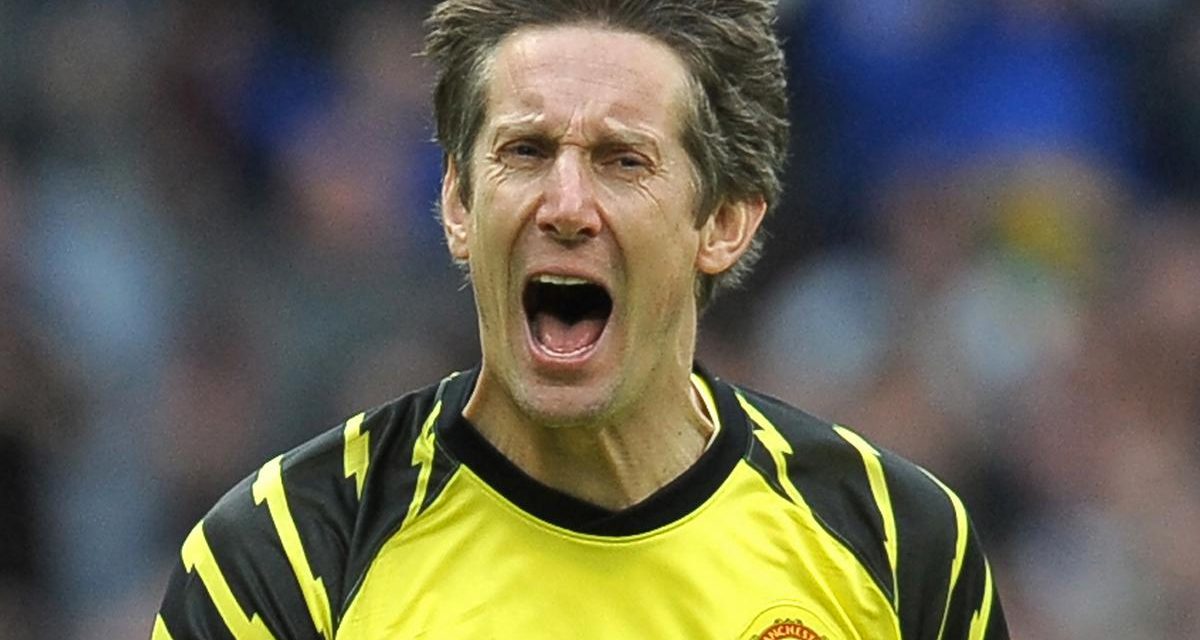 Penyelamat Gawang Seorang Kiper Van Der Sar