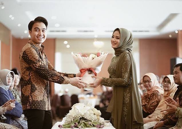 Suatu Proses Lamaran Pada Tahap Hubungan Serius