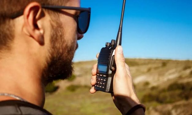 Peralatan Komunikasi Radio Sebagai Awal Teknologi