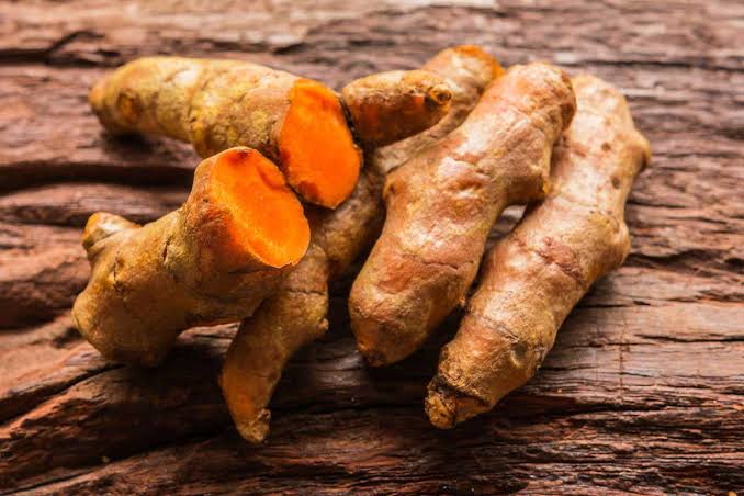 Tumbuhan Rempah Kunyit Berwarna Orange Dan Bermanfaat